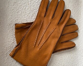 Leather gloves – women’s light brown gloves  by grandoe