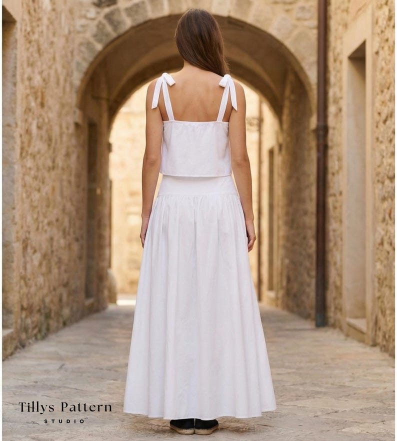 PDF Digital sewing pattern. Maxi skirt pattern. Easy beginner pattern 13 sizes: US 00-22, EU 30-54. Step by step easy sewing instructions. Sewing tutorial. Yoke summer skirt sewing pattern.