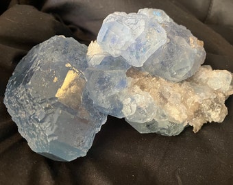 SKY BLUE Fluorite with Druzy Quartz -- Yaogangxian -- USA Seller