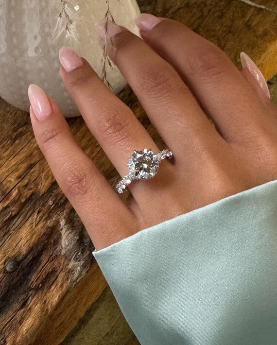 Anillo de diamantes ETERNITY ROUND HALO mi nuevo anillo de compromiso con bandas flotantes estilo eternidad Etsy Espana