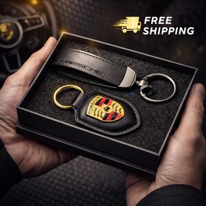 Elegant Luxury Leather Car Keychain – Unisex, Made In Italy, 6 Colors Available - View #4