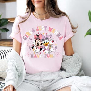 Disney Girls Just Wanna Have Fun shirt, Disney Minnie Daisy zomershirt, Disney Besties T-shirt, Disneyworld vakantie tshirt Disney zomercadeau