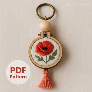Poppy keychain embroidery pattern, Red flower PDF design, Botanical mini hoop file, Floral accessory digital download, charm DIY project