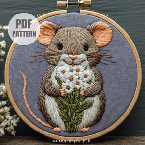 Adorable Mouse with daisies bunch Hand Embroidery, Instant Download, Beginner Embroidery, printable pattern, DIY Embroidery, Spring crafts