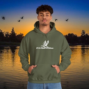 Wenn es fliegt, stirbt es Hoodie - Entenjagd & Wasservögel Geschenk für Jäger - Naturbezogenes Design