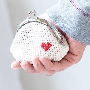 Crochet coin purse, Love My Heart in white image 2