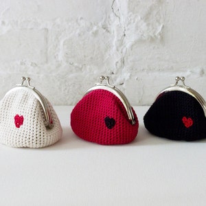 Crochet coin purse, Love My Heart in Black image 4