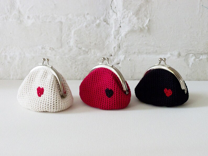 Crochet coin purse, Love My Heart in Black image 4