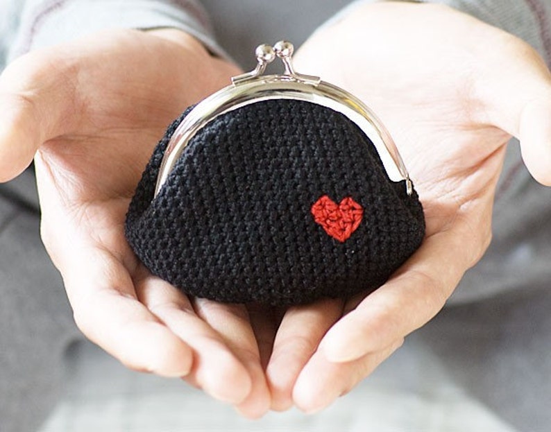 Crochet coin purse, Love My Heart in Black image 1