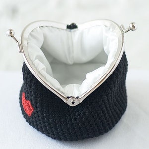 Crochet coin purse, Love My Heart in Black image 2