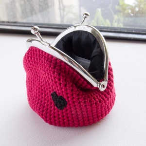 crochet heart coin purse