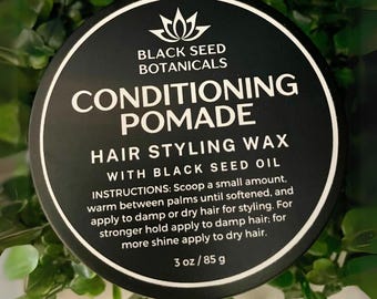 Cera acondicionadora para peinar el cabello con pomada