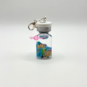 Fish Aquarium Badge Reel Charm - Aquarium Themed Charm - Shaker Glass Vial - Pediatrics Badge Reel Charm - Liquid Charm Badge Reel - Nurses