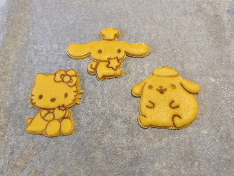 Kawaii Hello Kitty Cookie Cutter Set | Hello Kitty, Cinnamoroll and ...
