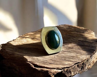 Anello in argento sterling con avventurina verde - Anello artigianale / Forma organica audace / Gioiello rustico con pietre preziose