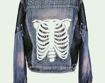 Chaqueta esqueleto, chaqueta de batalla, chaqueta gótica, chaqueta punk, chaqueta vaquera personalizada / chaqueta extragrande, chaqueta de cuero / chaqueta vaquera con tachuelas / talla XL