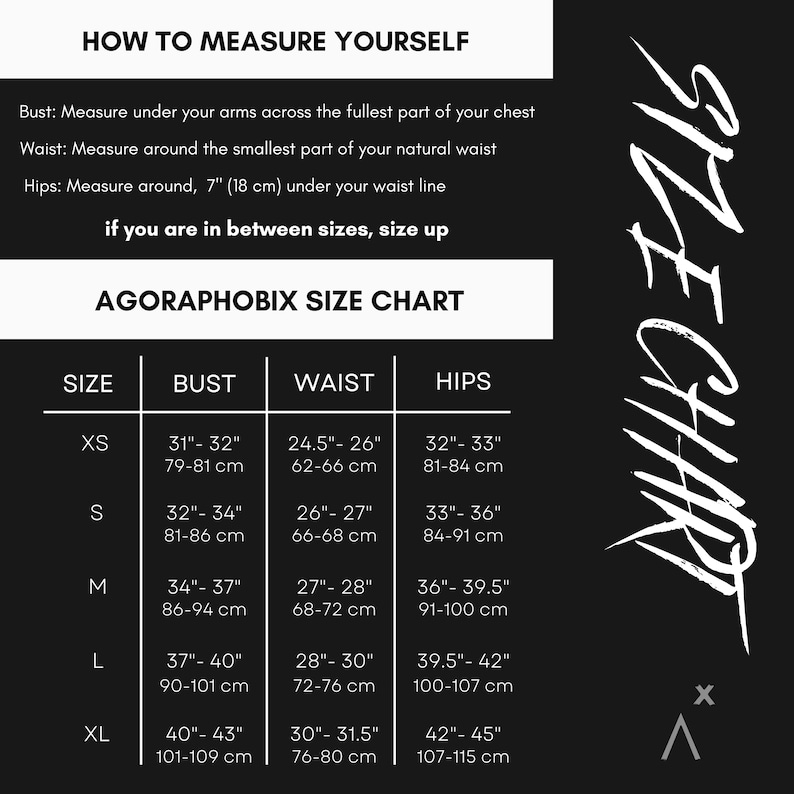 以下が含まれることがあります： 「Agoraphobic Size Chart」というタイトルの、黒と白の服のサイズ表。表には、XSからXLまでのサイズと、それに対応するバスト、ウエスト、ヒップのサイズがインチとセンチメートルで表示されています。