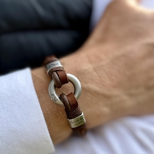Herrsmycken med aska-armband, minnesmedaljong