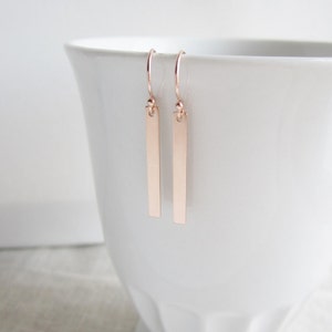 ROSE gold metal bar earrings Minimalist rose gold earrings Gold filled Blush pink gold earrings Linear dangle earrings Modern earrings