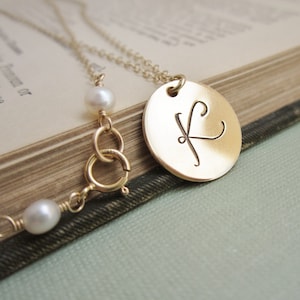 Custom bridesmaids necklace, personalized gold initial necklace, initial pendant, initial charm, bridesmaid jewelry, weddings, gold necklace