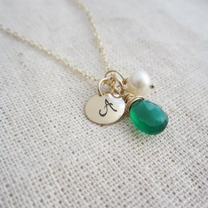 May birthstone necklace, mothers necklace, emerald necklace, gold initial necklace, gold letter charm, freshwater pearl, green necklace