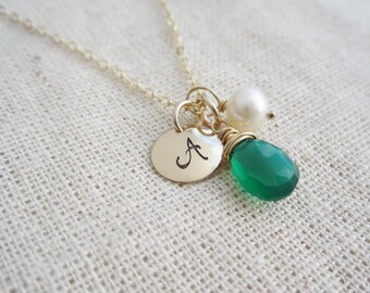 May birthstone necklace, mothers necklace, emerald necklace, gold initial necklace, gold letter charm, freshwater pearl, green necklace