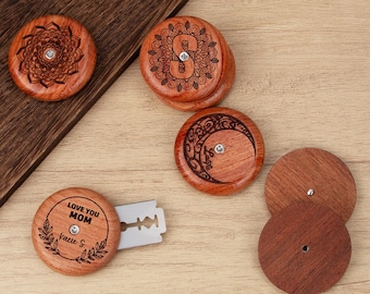 Bread Lame with Custom Text, Custom Engraved Wood Bread Scoring Tool, Personalized Name UFO Round Bread Lame with Pouch, Gift for Baker