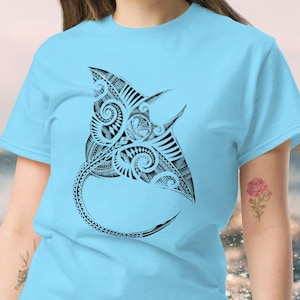 Manta Ray T-Shirt - Stingray Tees - Oceanic Manta Ray Shirt - Marine Biologist T-Shirt - Manta Lover Tees - Manta Ray Gift Shirt - Manta Tee