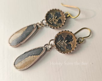 Antique brass button earrings with Maligno Jasper in black and tan - Artisan Jewelry by Honey from the Bee