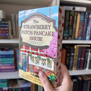 The Strawberry Patch Pancake House - Laurie Gilmore speciale editie