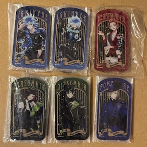 Twisted Wonderland Character acrylic standees