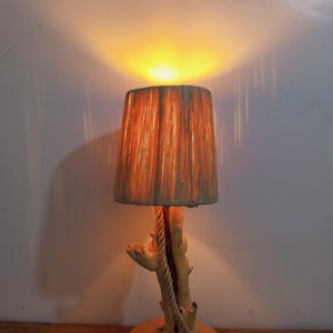 table lamp, wooden table lamp, bedside lamp, wooden lamp, decorative lamp, wooden lampshade, lamp with wooden base.