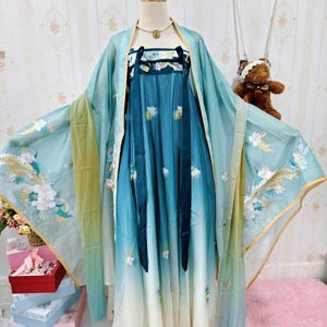 Embroidered Blue-Green Hanfu Set | Elegant Chinese Style 3-Piece Outfit | Flowing Robe + Dress + Shawl | Pre-Loved