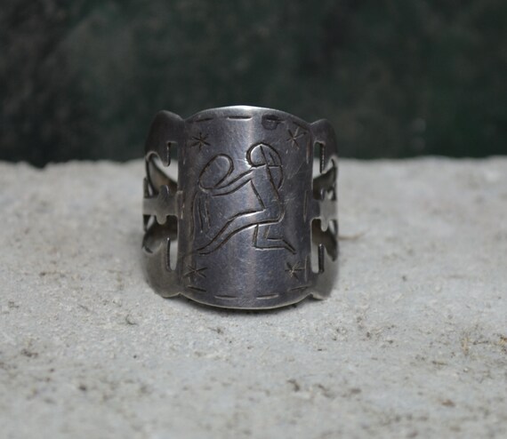 Vintage Old Pawn Sterling Silver Aquarius Zodiac R