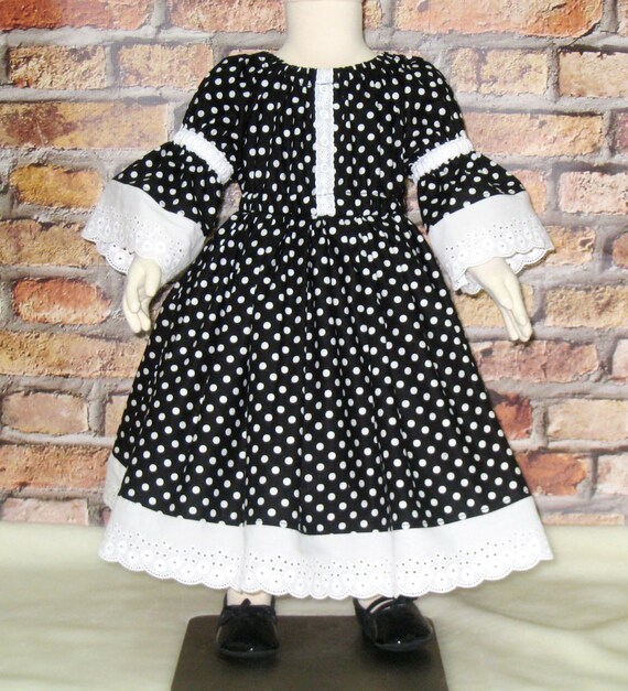 polka dot dress vintage style