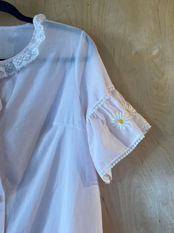 Nightgown and Robe Set, Embroidered Daisy - image 7