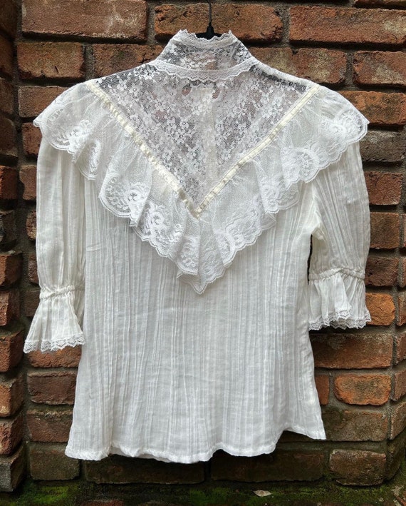 Vintage Lace Jessica’s Gunnies Blouse