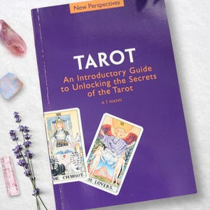 Rare Mint! Tarot, An Introductory Guide to Unlocking the Secrets of the Tarot, A.T. Mann, 1999 OOP Beginner Tarot Paperback Book New Vintage