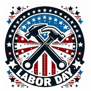 Puede incluir: Un diseño circular rojo, blanco y azul con un martillo y una llave cruzados. El diseño está rodeado por un anillo de estrellas blancas sobre un fondo azul. El texto "LABOR DAY" está escrito en letras blancas sobre un fondo negro. El texto "TWISTED ART MERCH" está escrito en letras blancas sobre un fondo a rayas rojo y blanco.