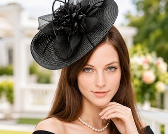Sombrero de fiesta de té con tocado de plumas y flores y pinza de cocodrilo para la iglesia, estilo Kentucky Derby.