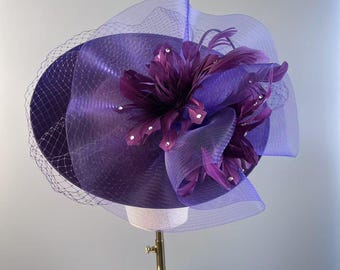 シナリーフェザーファシネーターハット（結婚式、競馬、アスコット、ケンタッキーハット、バンドとクリップ付き）