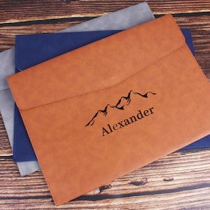 Cartelle portadocumenti in pelle incise A4, portadocumenti personalizzati per il lavoro, portadocumenti da viaggio personalizzati, regalo unico per lui, regali per lavoro di gruppo