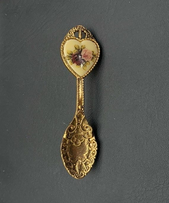 1928 Brand Spoon Brooch Pin Gold Tone Porcelain Floral Heart