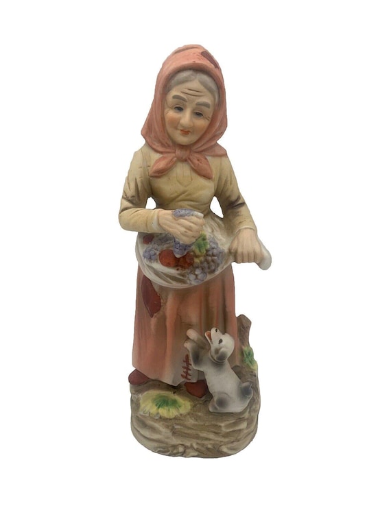 Vintage Homco Figurine Old Lady Woman Gathering Fruit Grapes With