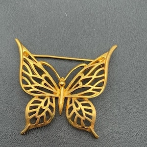 Vintage Trifari Gold Tone Butterfly Brooch Signed