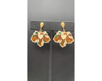 Pendientes colgantes de cloisonné con forma de corazón y flor, estilo vintage de Avon.