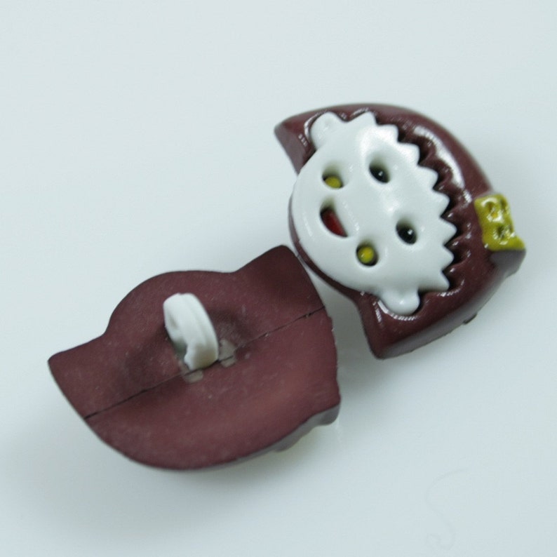 Girl Face Novelty Buttons