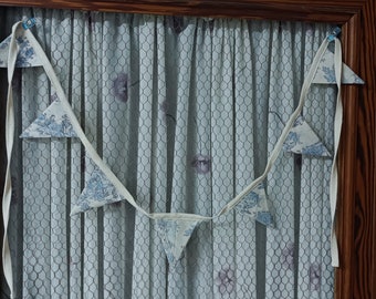 Toile de Jouy Blue Bunting- 2mts longueur- 7 Drapeaux - Party Bunting - Fait main