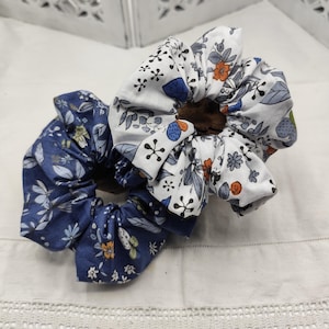 Spring Florals - Cotton  -Scrunchie- Chouchous - Handmade - Set of Two