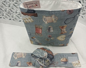 Free Standing Thread Catcher with Matching Wrist Pin cushion -  Craft Caddy - Vintage Sewing Notions - Grey  -  Handmade